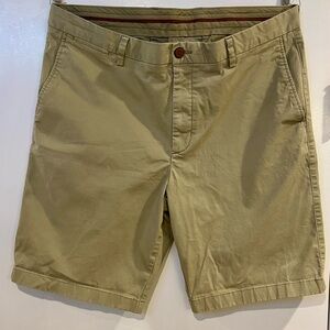 Tommy Bahama Men's Size 40 Flat Front Cargo Style Shorts TB817860R Excellent Con